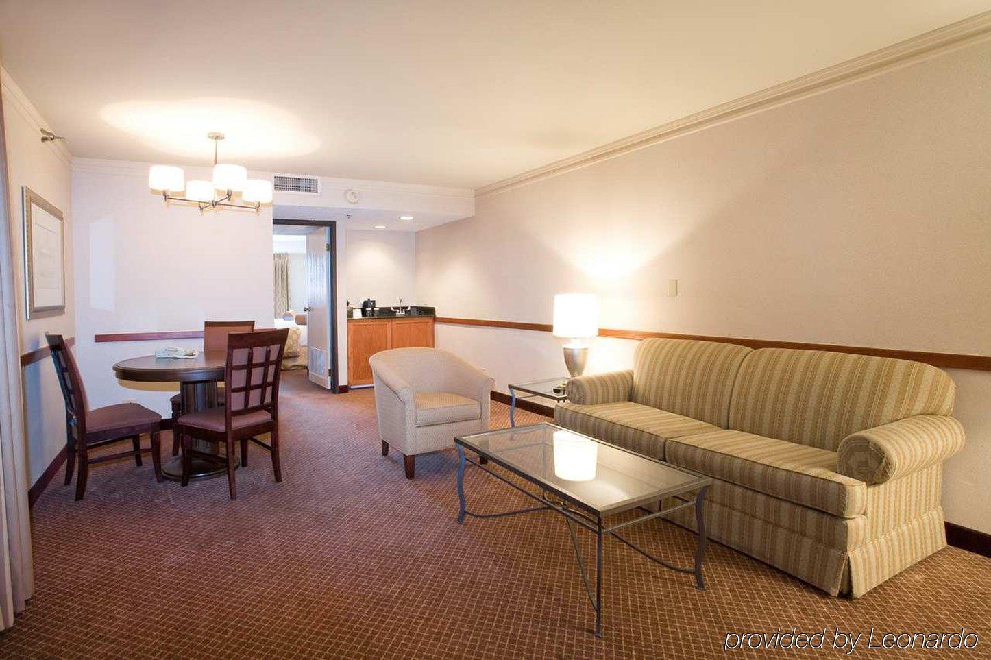 Embassy Suites By Hilton Chicago Schaumburg Woodfield Zewnętrze zdjęcie